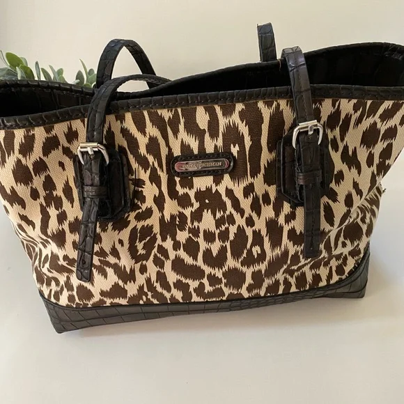 Dana Buchman Leopard Purse🔥
